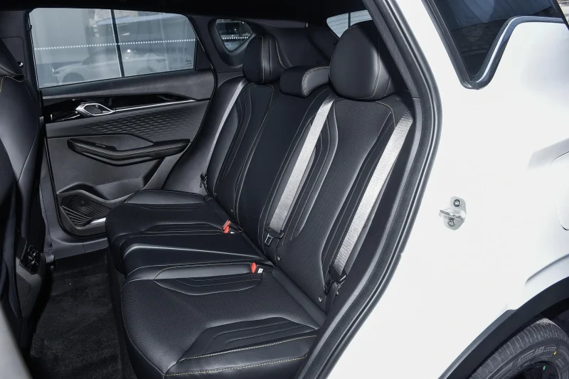 Geely Coolray L 2025 1.5TD DCT Full Option - Black