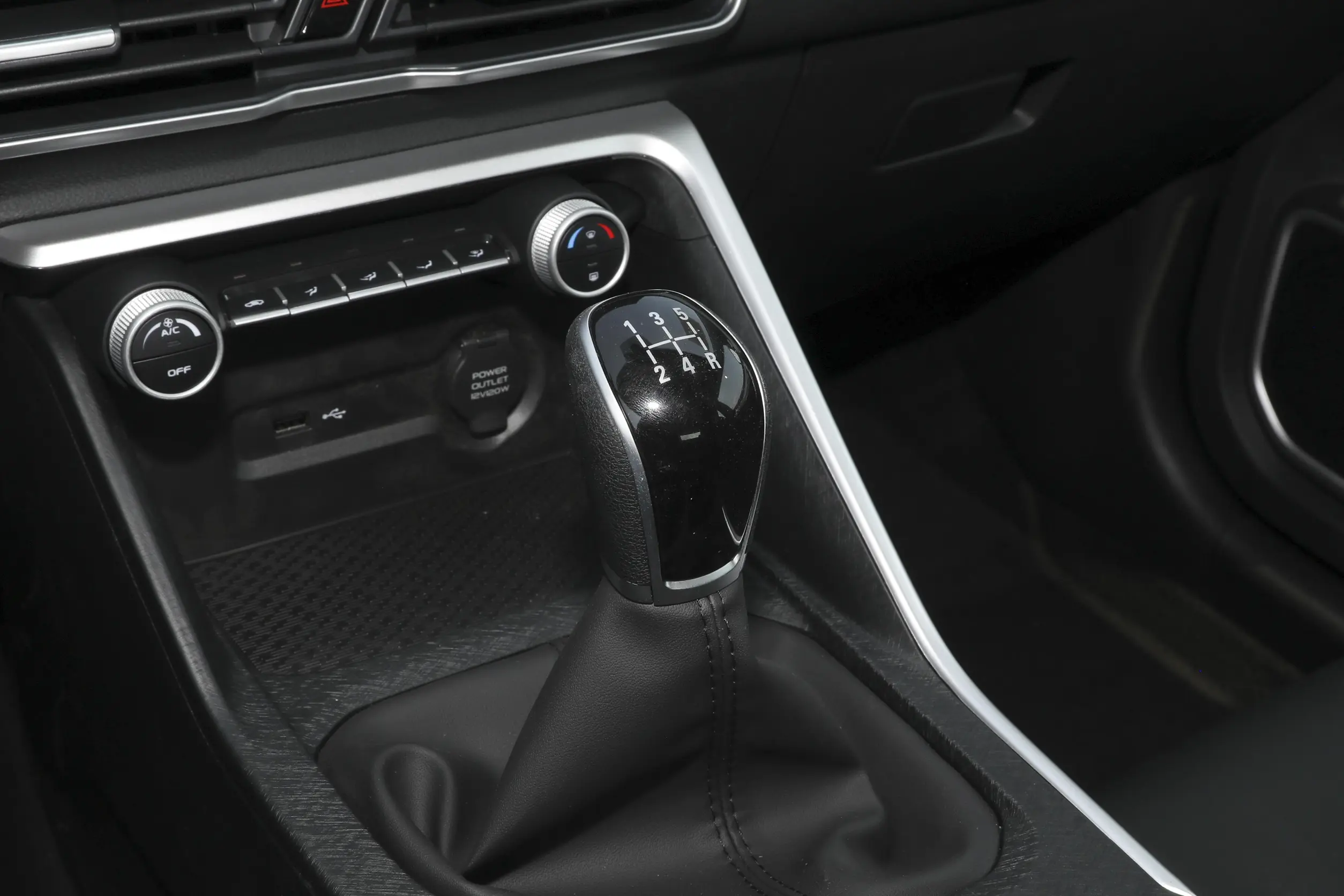 Geely Coolray 2025 1.5L Manual Super Edition