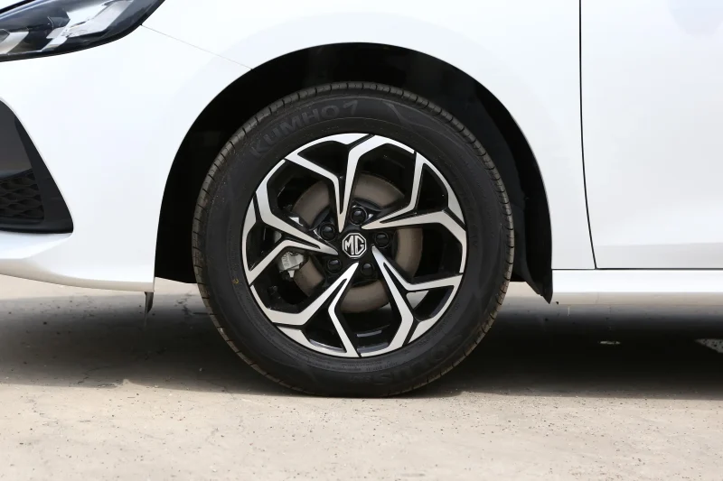 MG5 2023 — 180DVVT Manual Youth Fashion Edition
