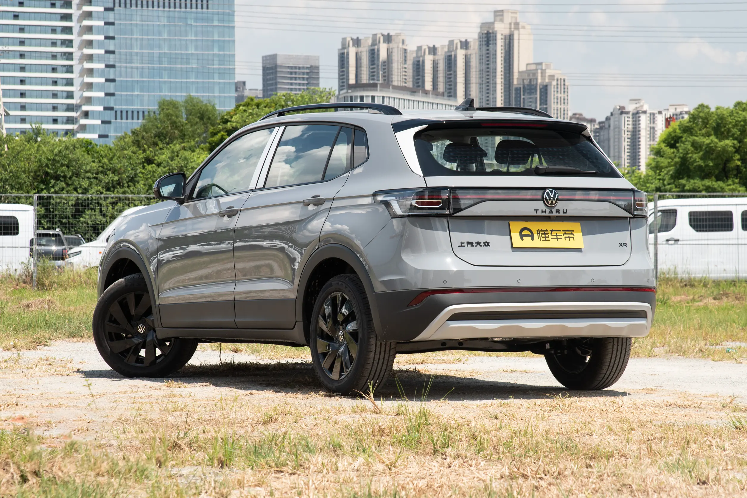 Volkswagen Tharu 2026 New Trend 300TSI Enjoy Edition - Gray