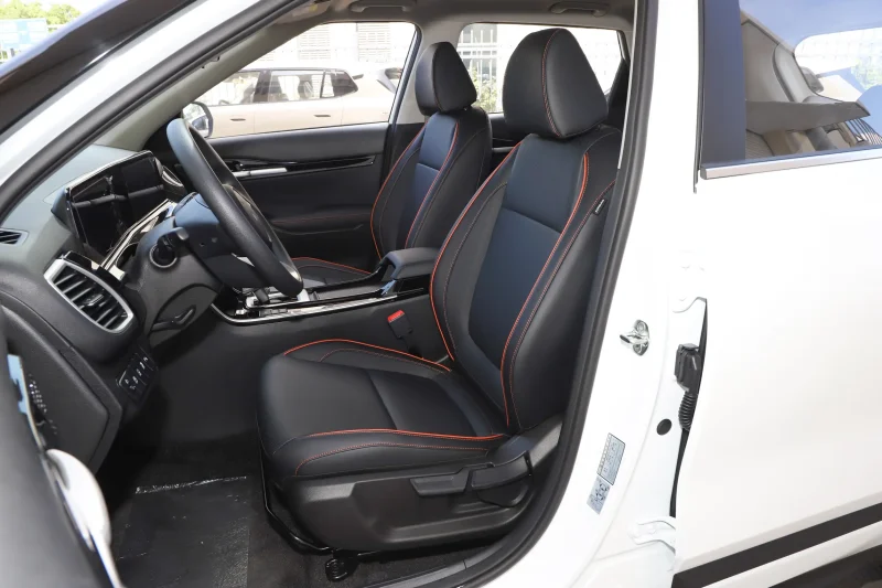 Kia Seltos 2026 1.5L CVT Luxury Edition White + Black Roof + 1500 Package
