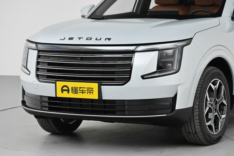 Jetour X70L 2026 1.5TD 7DCT Luxury Edition
