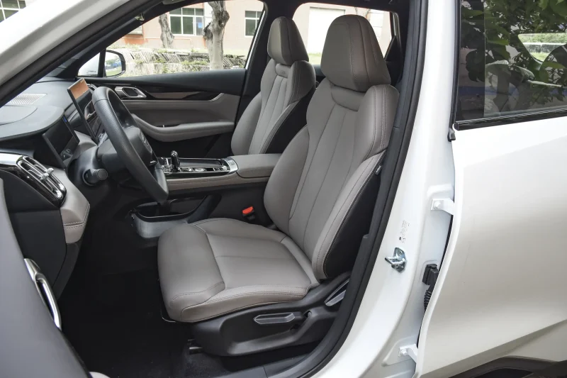 Geely Boyue L 2025 4th Generation 1.5TD DCT Sailing Edition