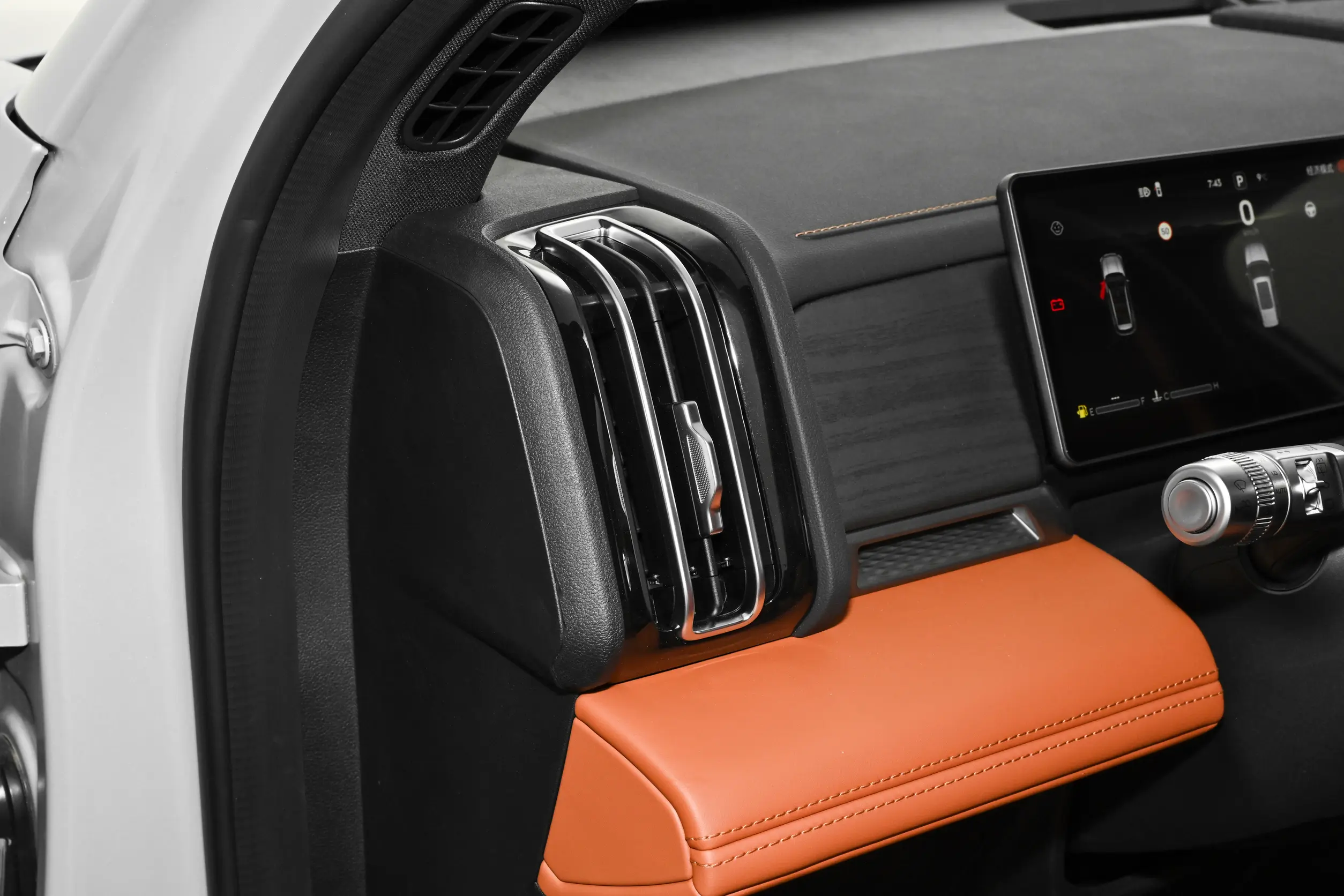 Jetour X70L 2026 1.5TD 7DCT Luxury Edition