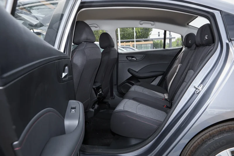 Roewe i5 2026 1.5L Manual Comfort Edition