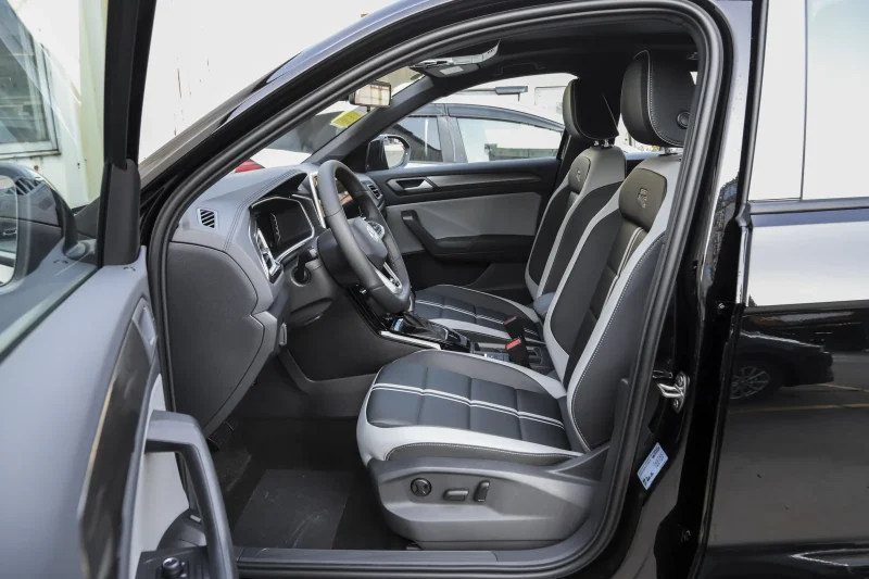Volkswagen T-Roc 2026 Facelift II 300TSI DSG Starlight Edition 1.5T + Spare Tyre