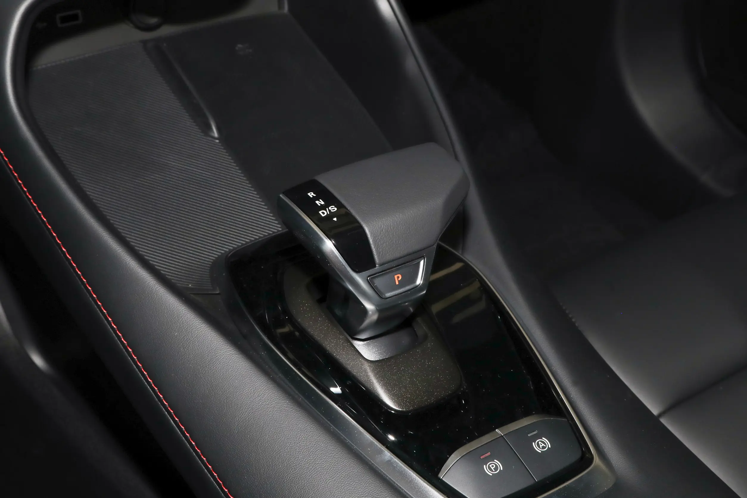 MG5 2026 — 300TGI Global Flagship Edition