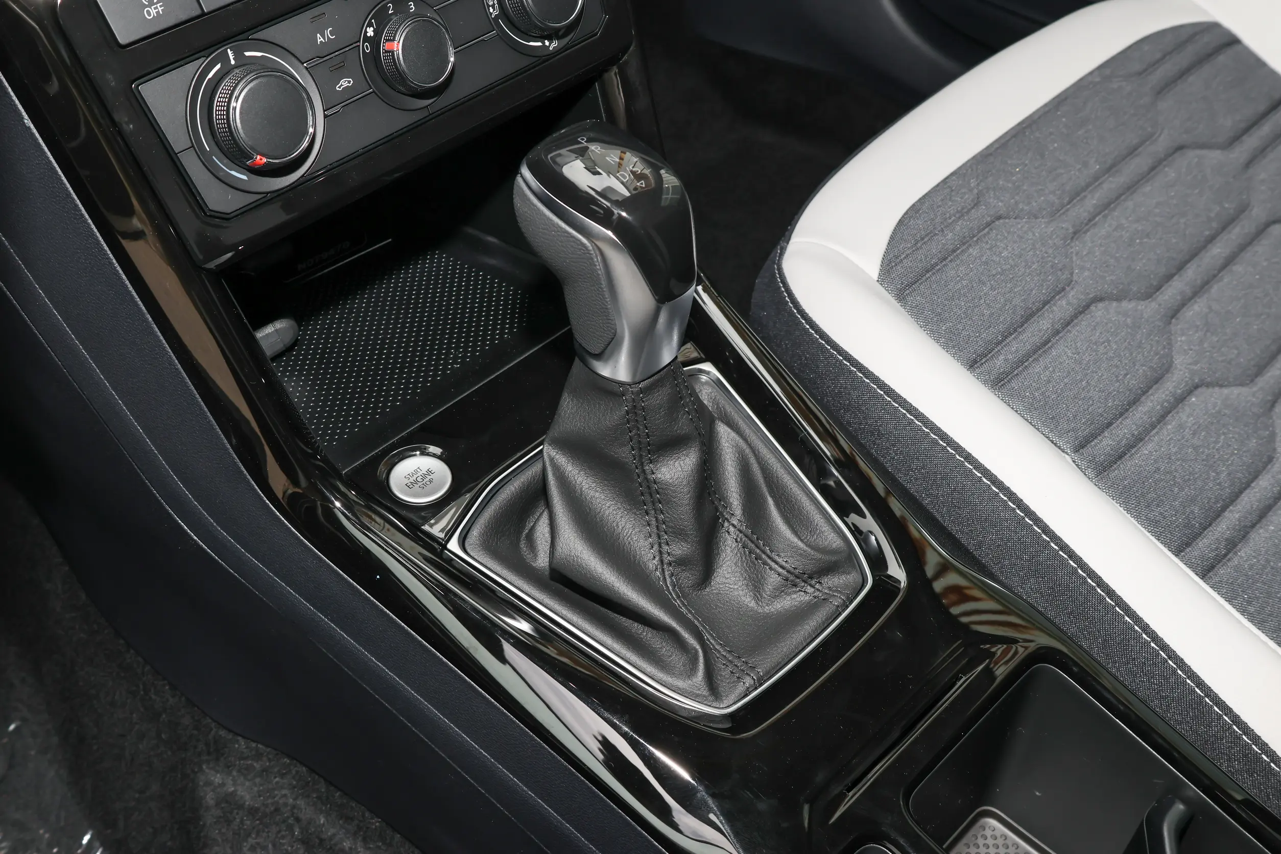 Volkswagen Tharu 2026 New Trend 1.5L Passion Edition