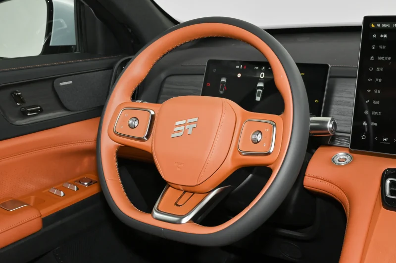 Jetour X70L 2026 1.5TD 7DCT Luxury Edition