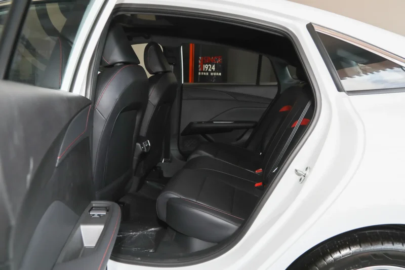 MG5 2026 — 300TGI Global Flagship Edition