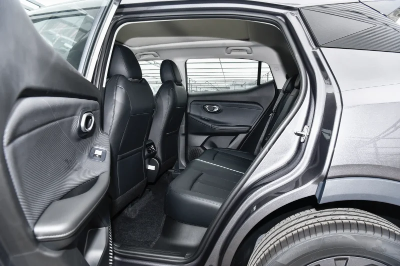 Trumpchi GS3 2026 Shadow Speed 270T Enjoy Edition (International Version) + Power-adjustable Seats + Power Tailgate