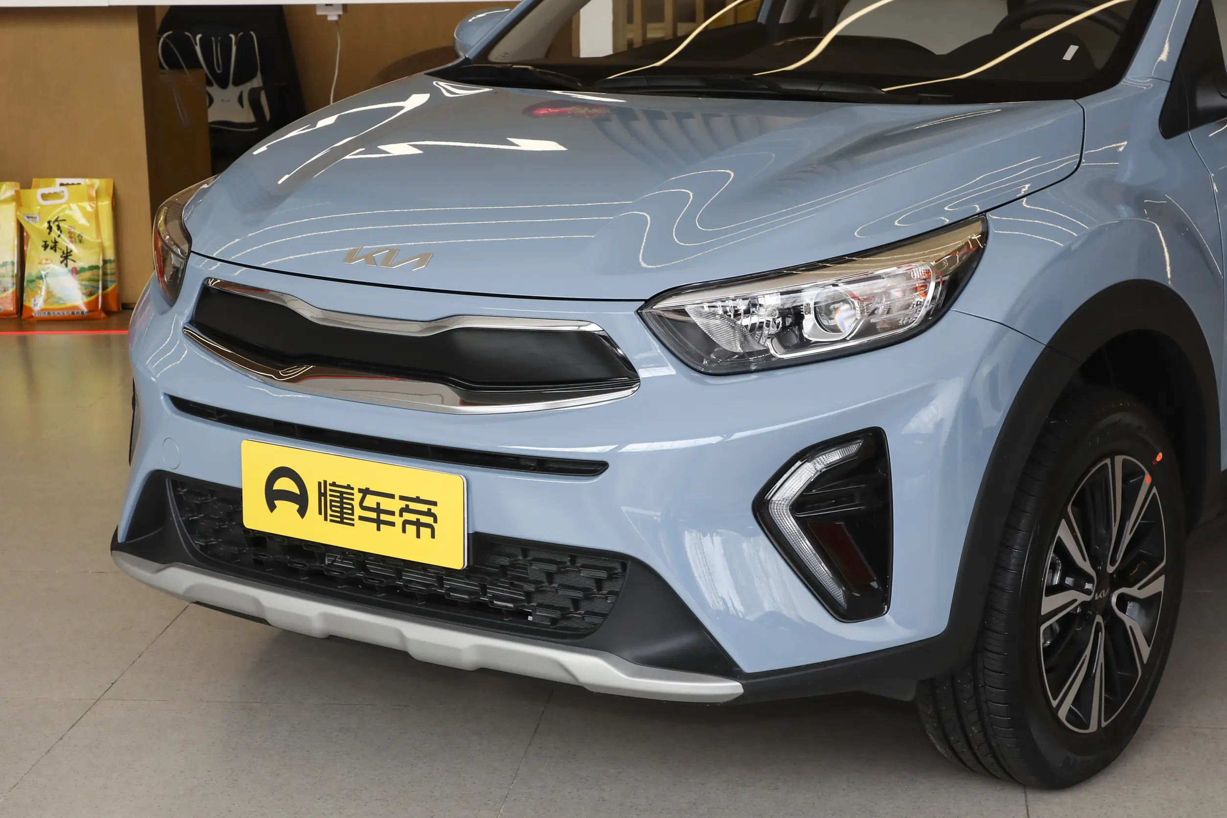 Kia KX1 2021 1.4L CVT Sunroof Edition